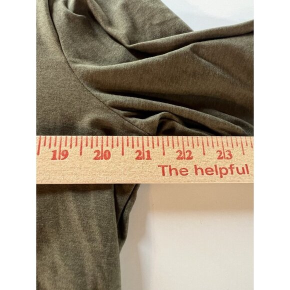 Beyond Yoga army green athleisure long slv top L soft silky comfy lightweight - Picture 6 of 7